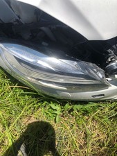 Geniune 2017 Volvo XC40 Right Drivers Side Headlight