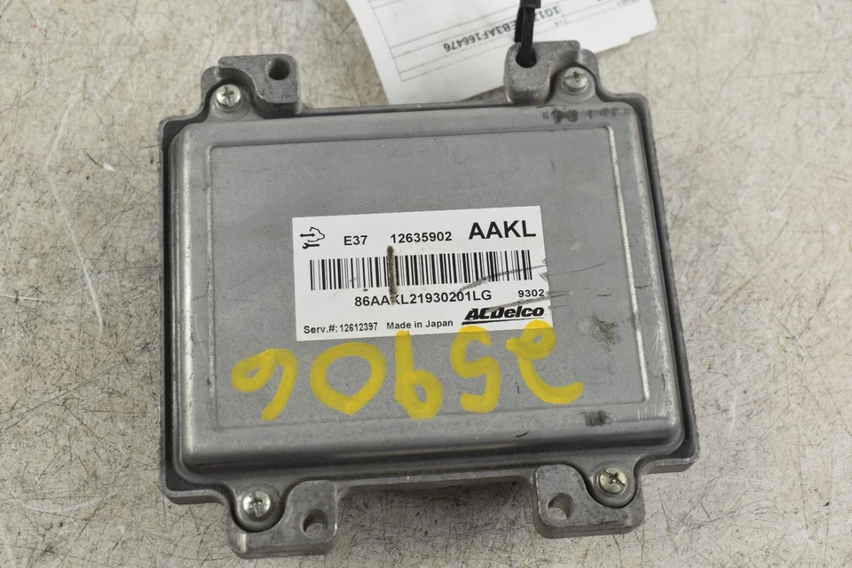 Módulo de control del motor usado (ECM) se adapta a: Chevrolet Malibu 2010 control electrónico Foto 2 de 4