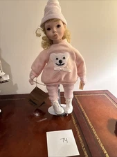 Vintage Seymour Mann Porcelain Doll ELIZABETH Detailed Skater Bt58