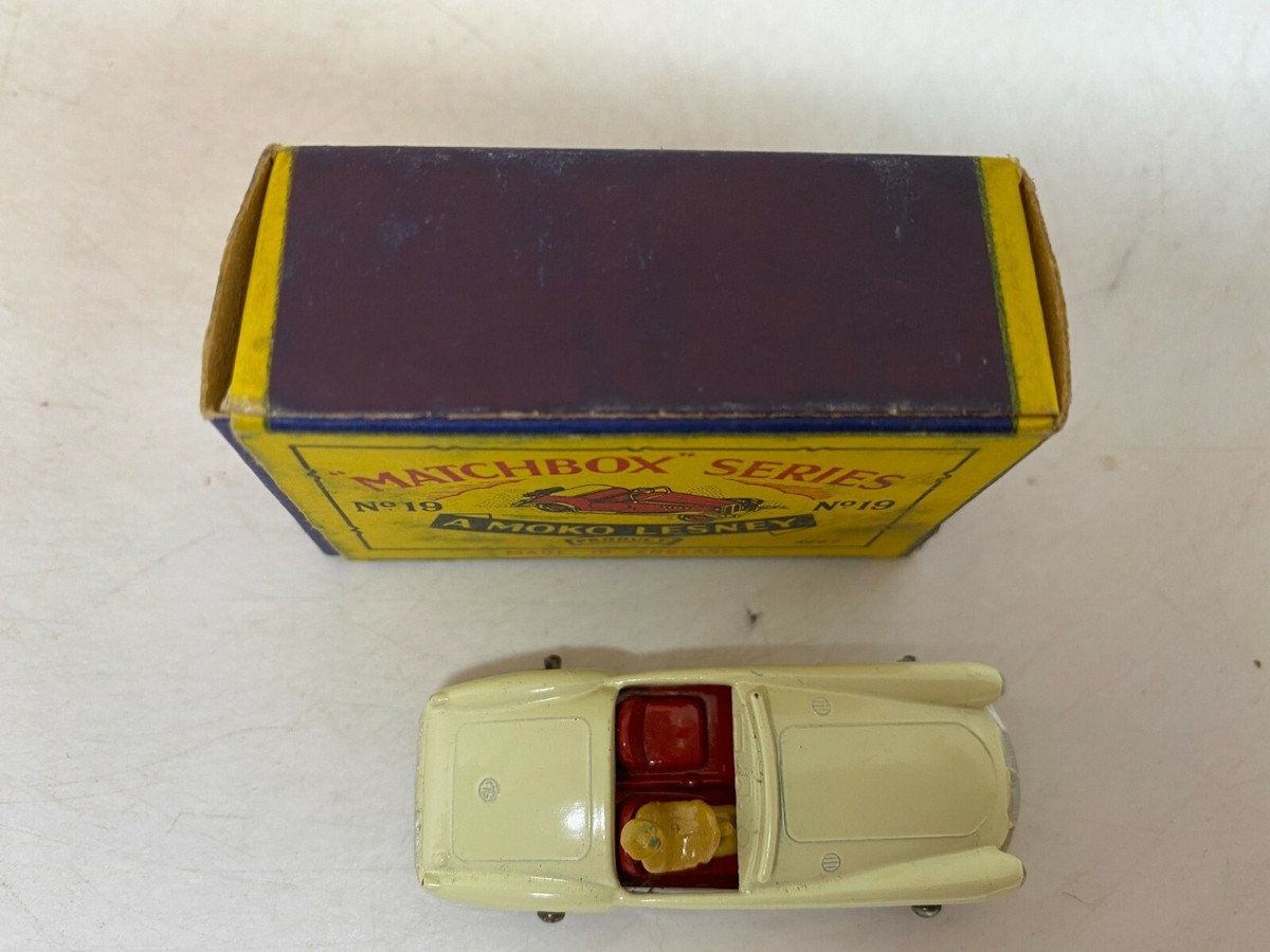 （1830）　MATCHBOX　No.19　MG A　スポーツカー Vintage Lesney Matchbox No 19 Sports Cream White Red MG A