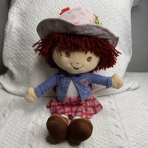 strawberry shortcake doll that smells like strawberries