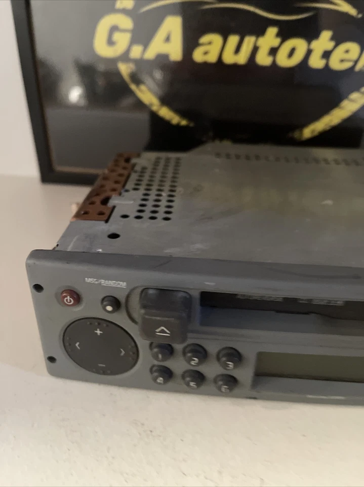 Original Renault Megane Scenic I Kassettenradio Radio 8200197529 mit code - Bild 2 von 4