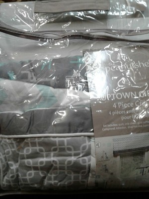 uptown giraffe bedding