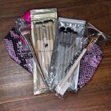 Lot of 12 Make Up Brushes with Bag