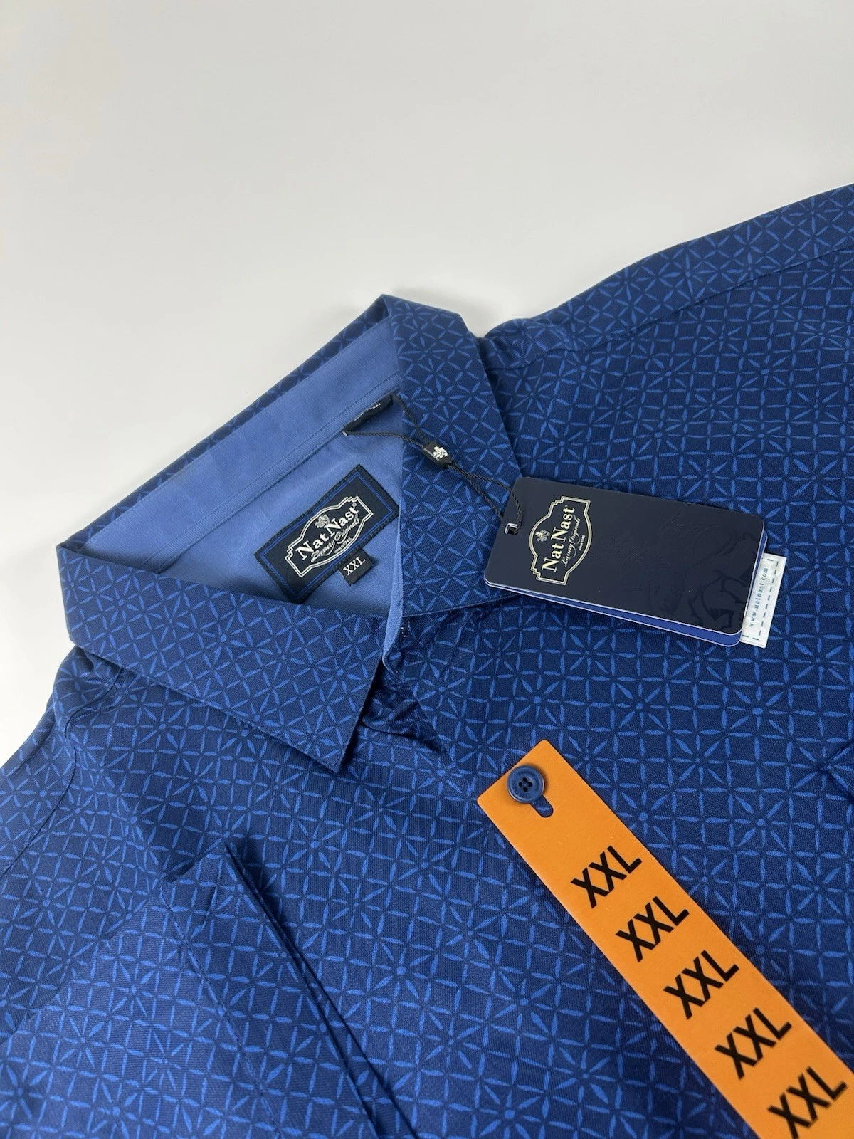 Nat Nast Men's SZ XXL Hawaiian Button Up Camp Shirt Blue Geometric Silk NWT
Opens in a new window or