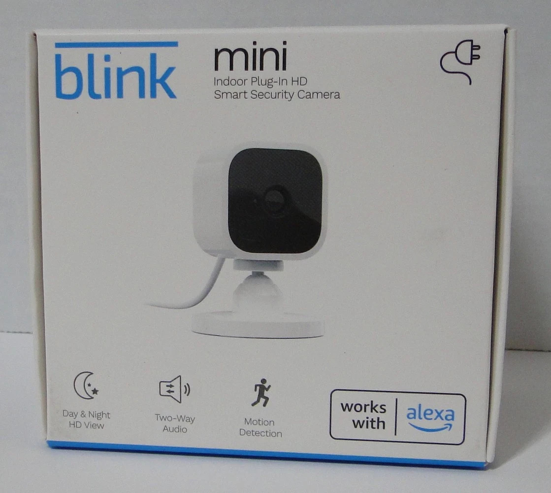 Blink Mini Compact indoor plug-in smart security camera 1080p HD DCM00300U NEW