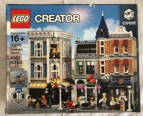 LEGO CREATOR: Assembly Square (10255) - New & Sealed