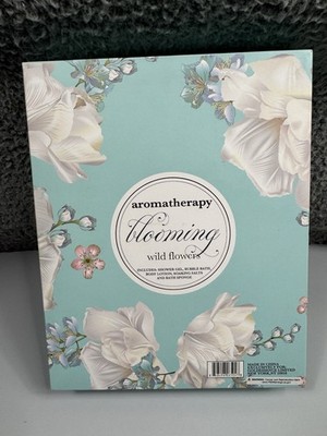 New Aromatherapy Blooming Wild Flowers Bubble Bath Gift Set Spa New in Box