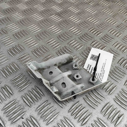 Volkswagen Touareg 7p vorne linker Kotflügelhalter 7p6821151a 2017 32028611