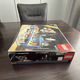LEGO LEGOLAND Space System 6970 Beta-1 Command Base 254 pcs (Box Only)