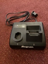 Snap-On Tools CTC131A 14.4V & 18V Lithium Dual Bay Black Battery Charger Clean🔥
