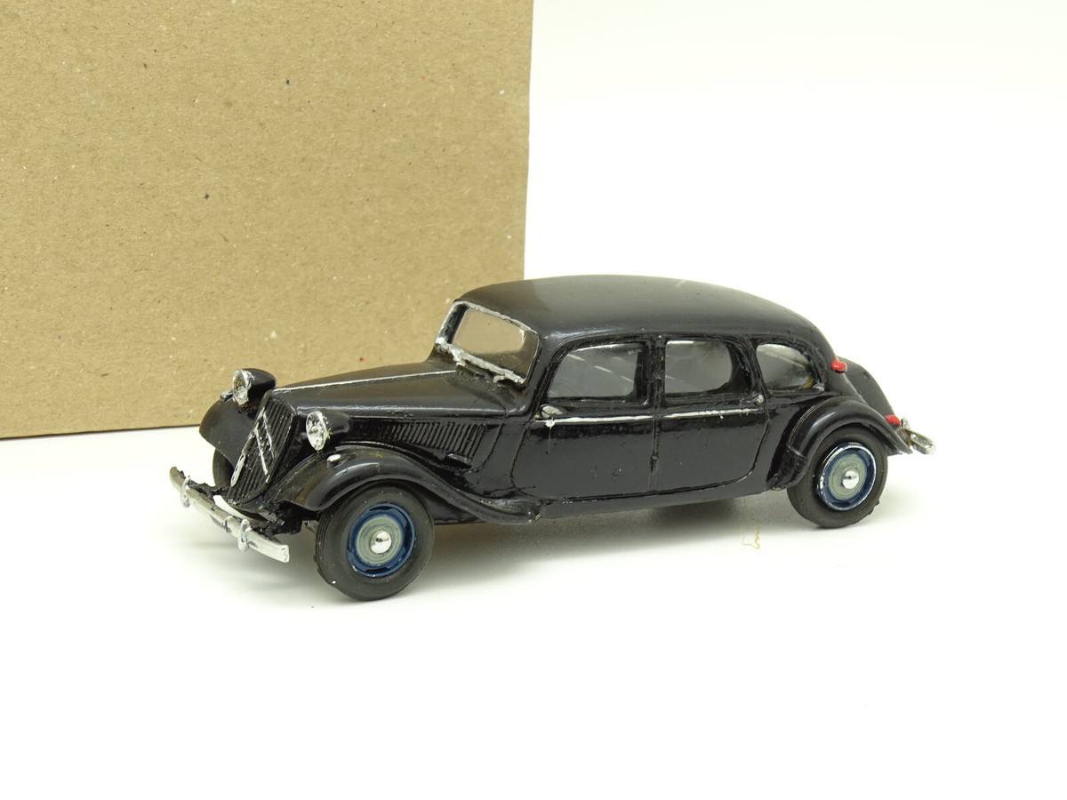 Miniature Devos 1/43 – Citroën Traction 15cv 1954 Noire – Kit Monté SB – Occasion Sans Boîte