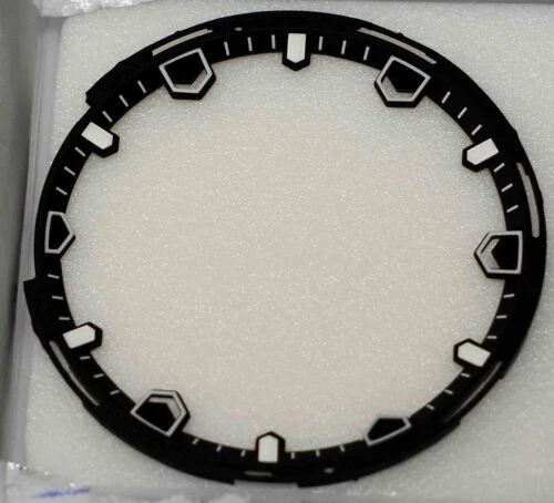 天梭手表挡板和插入