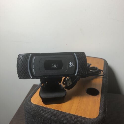 Logitech HD Pro Webcam C910 1080p USB Carl Zeiss V-U0017 Zoom 
