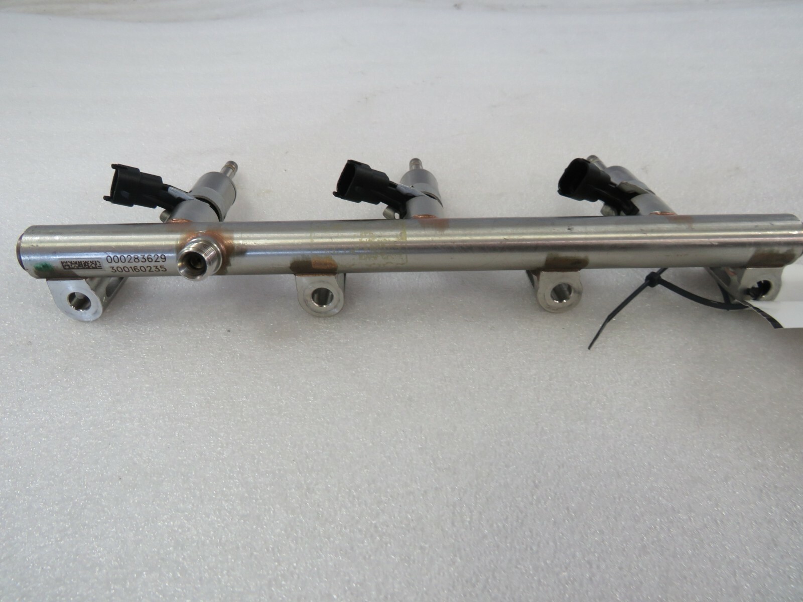  Maserati Quattroporte, Levante, RH, Fuel Rail, Complete, Used, P/N 327905