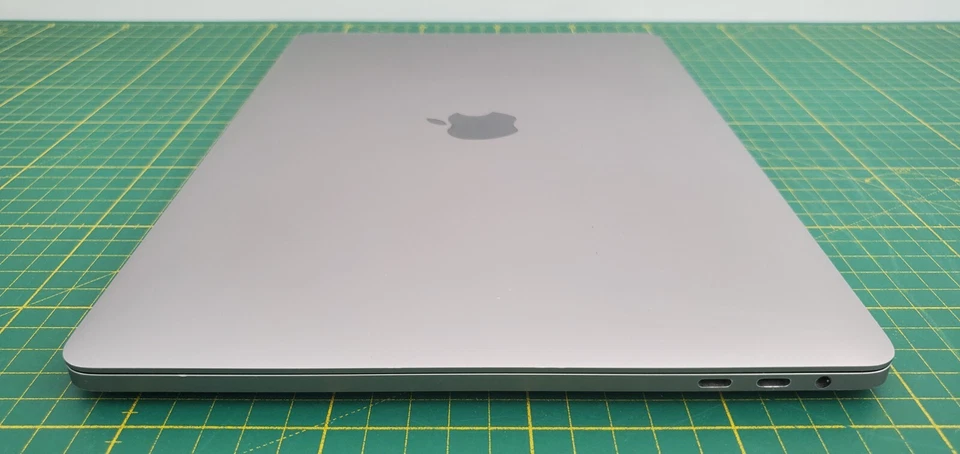 Apple MacBook Pro 13" 2016 · i5 · 8GB · 512GB, Foto 4 von 5
