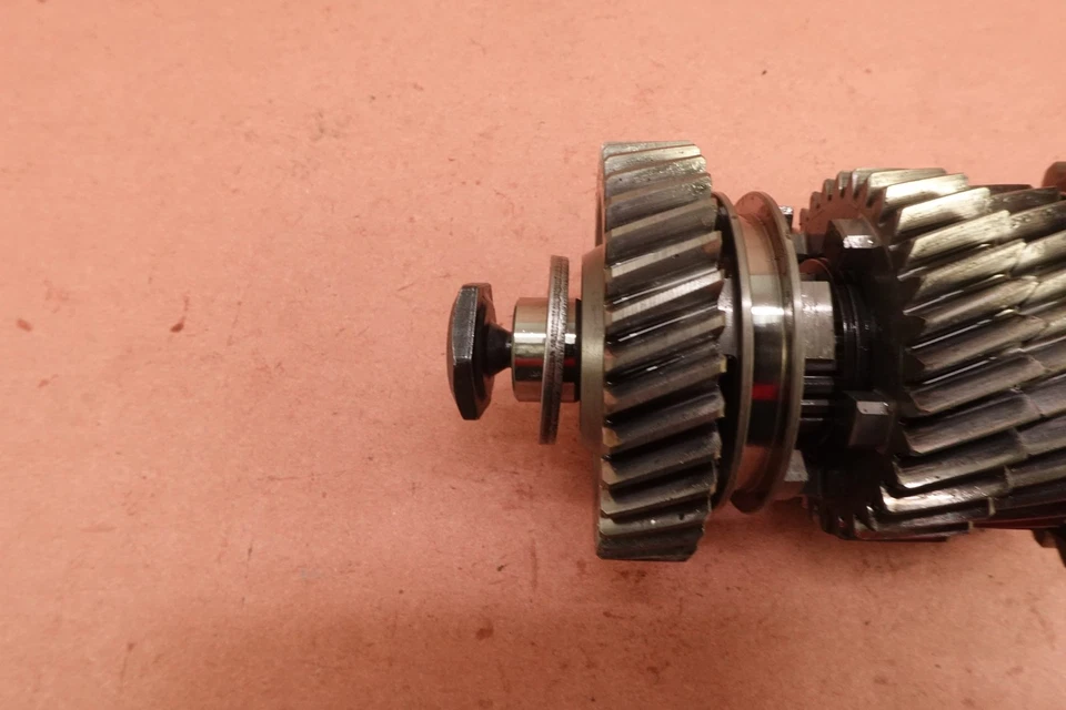 Harley-Davidson Sportster Iron 883 XL883N 2009-2021 engranajes de transmisión Foto 2 de 4