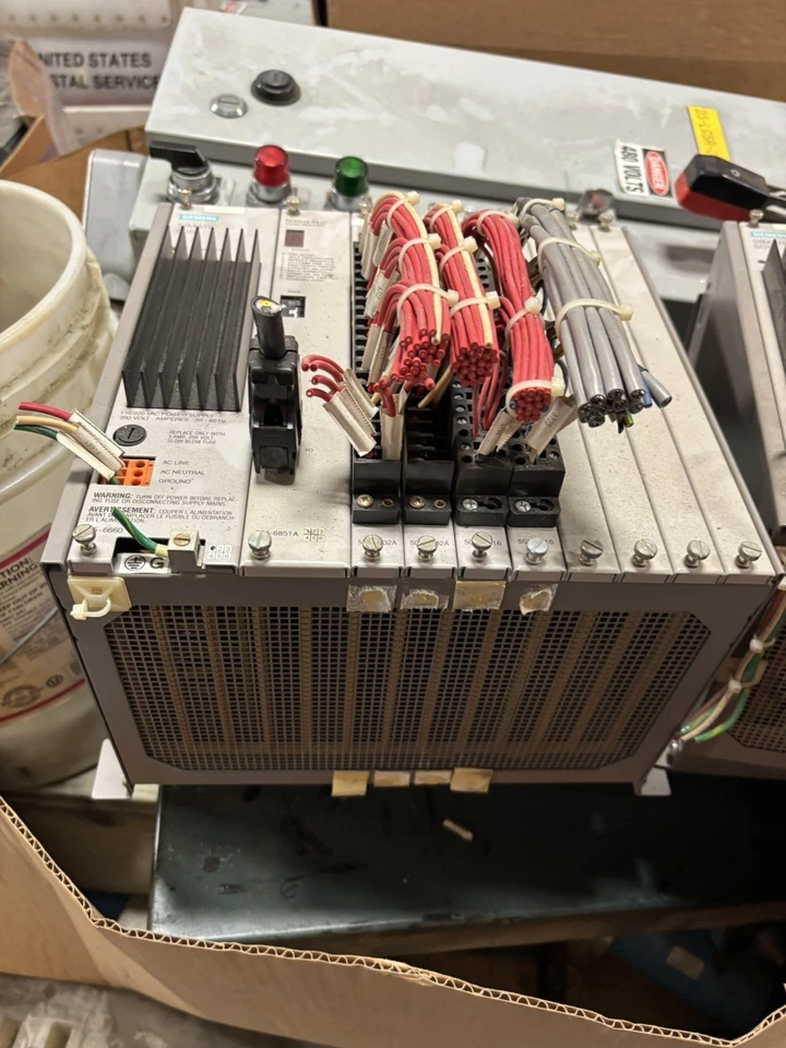 Fuente de alimentación Siemens 505-6660 Simatic 505 con 505-6851A, 505-4232A, 505-4916 USADA Foto 4 de 4