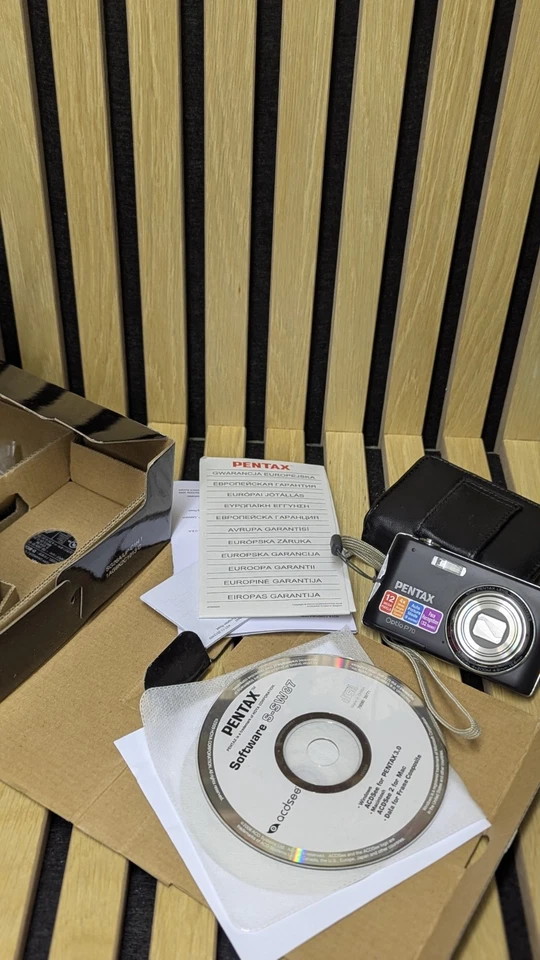 Pentax Digitalkamera - Bild 2 von 2