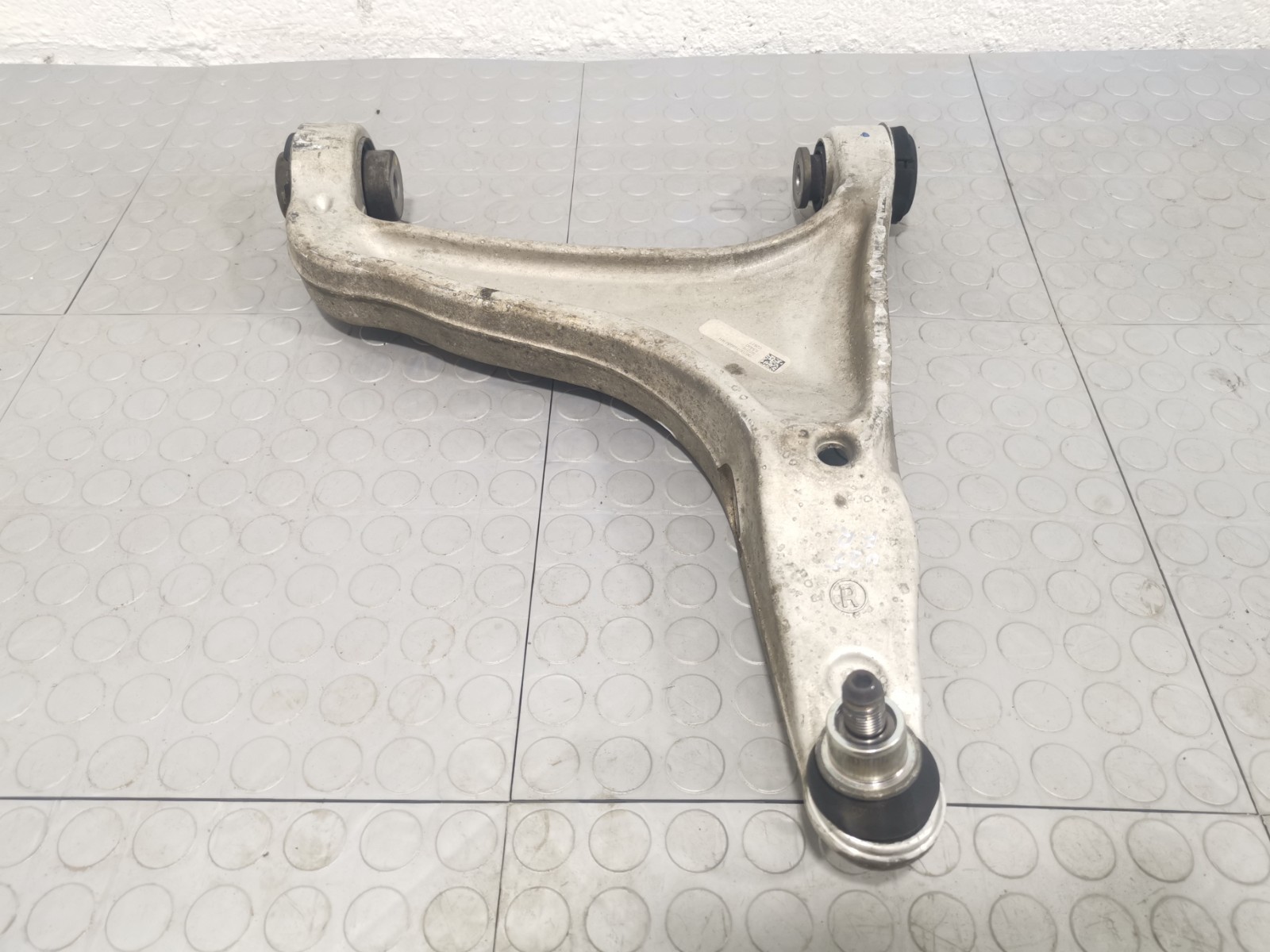 Maserati Levante 2017 AWD AUTO 3.0 L Front Right Lower Control Arm 06700319920
