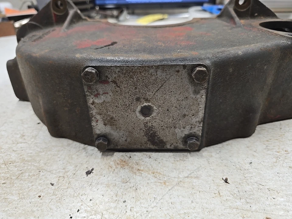 Oldsmobile 303 324 Series 76 78 88 98 1949-1953 carcasa campana inferior 558709 Foto 3 de 4