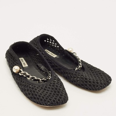 【美品】Miu Miu ブラック メリージェーン 38 1/2（約24.5cm） Miu Miu Size 38 Black Mesh Mary Jane Pearl Chain Embellished