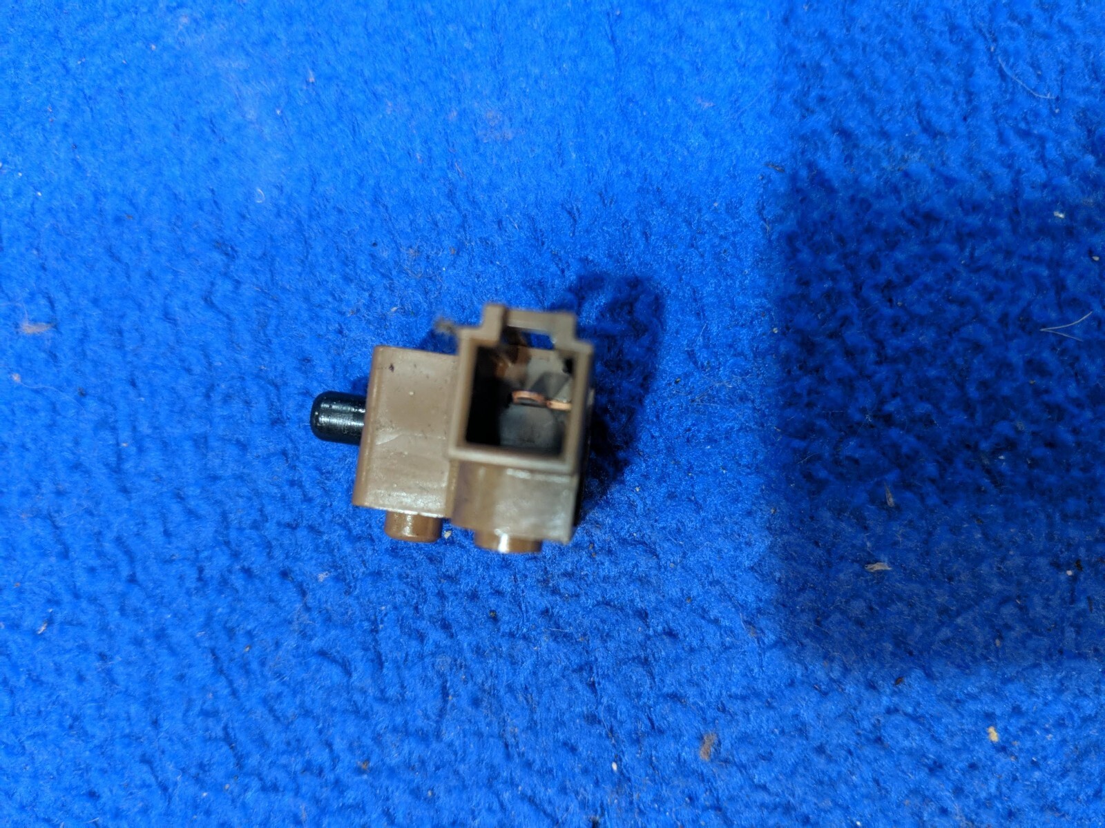 Genuine Parking Brake Switch Assembly 8455033010 19922021 Toyota