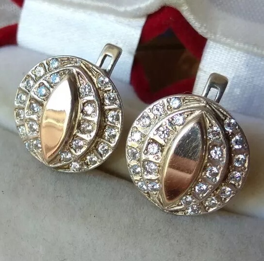 Vintage Earrings SILVER 925 and GOLD stamp 375 Ukraine white stone