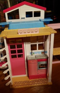 barbie folding dream house
