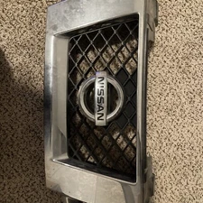 2009 2010 2011 2012 2013 2014 2015 2016 2017 2018 Nissan Frontier Grille Grill
