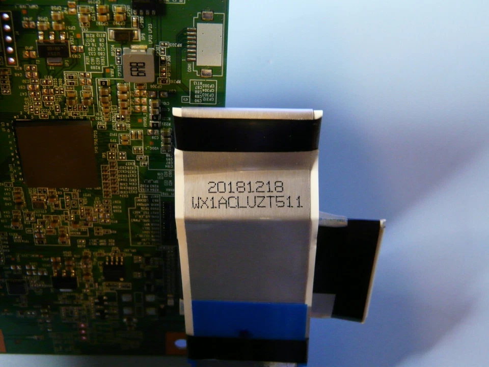 Funai 50PFL5604/F7 T-Con Board EATDJ6E13 - Image 4 of 4