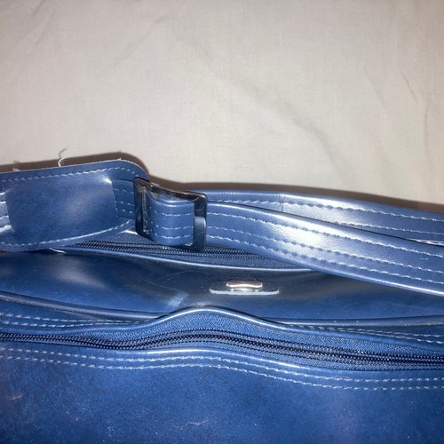 Vintage American Tourister Blue Leather Luggage - Carry On Bag JFK LaGuardia CA - Picture 4 of 8