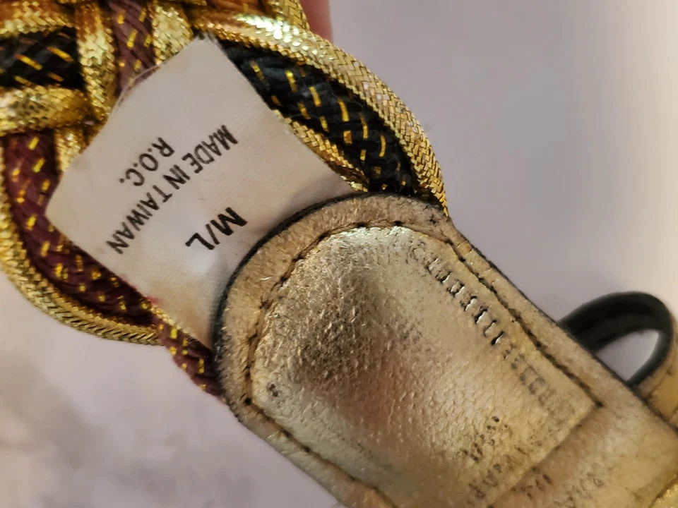 Ladies Belts,silver,gold - Image 2 of 4