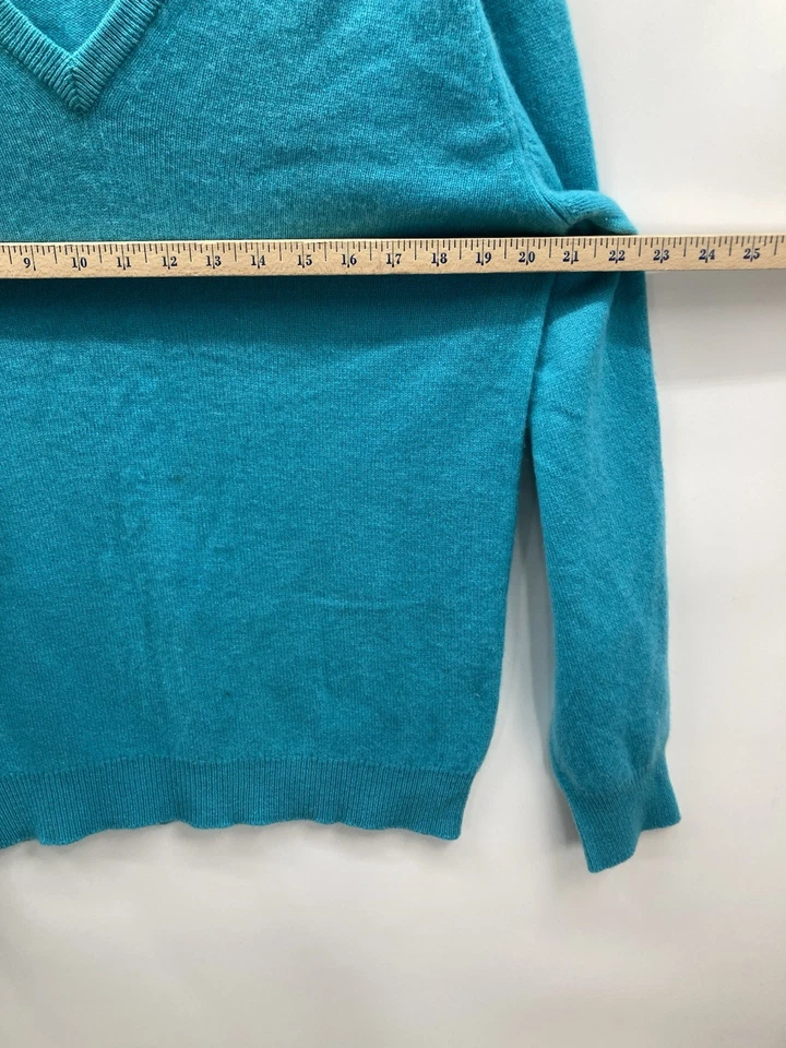 Vtg Lyle & Scott Men's Sz 40 Teal V-Neck Sweater Made Scotland 100% Cashmere - Image 3 of 4