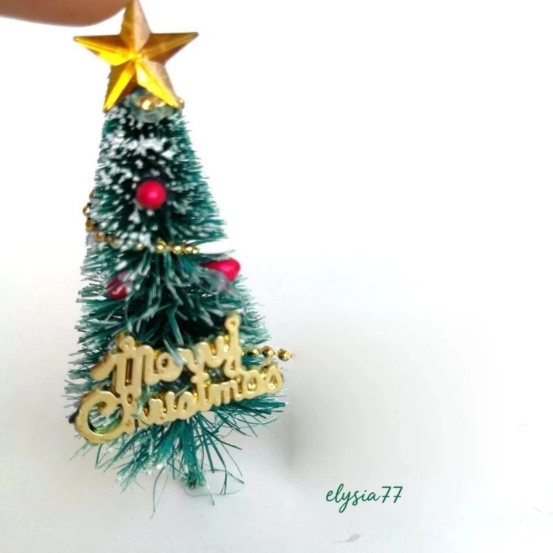 3PC HO/OO 1:87 Scale Miniatures Lot Christmas Trees Holiday Snow Scenery Decor - Image 2 of 4