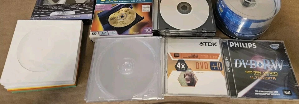 Huge Burnable Blank Disc Lot Bundle DVD-R DVD+R DVD+RW 4.7 GB 120 Minutes 4X-8X  - Image 3 of 3