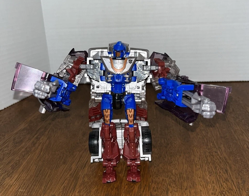 Vintage Hasbro Revenge Of The Fallen Transformers Robots Silver Car J3 - Image 2 of 4