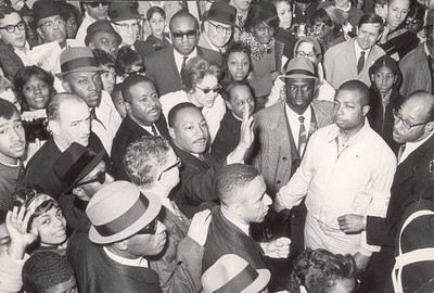 Dr Martin Luther King Jr Was surrounded by throngs ever since Boston Old Photo 1