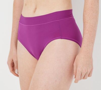BREEZIES Infinite Stretch HI-CUT Brief A381206