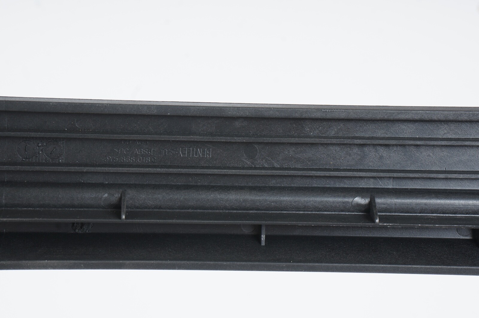 2010 - 2020 Bentley Mulsanne Front Right Passenger Door Upper Trim Strip