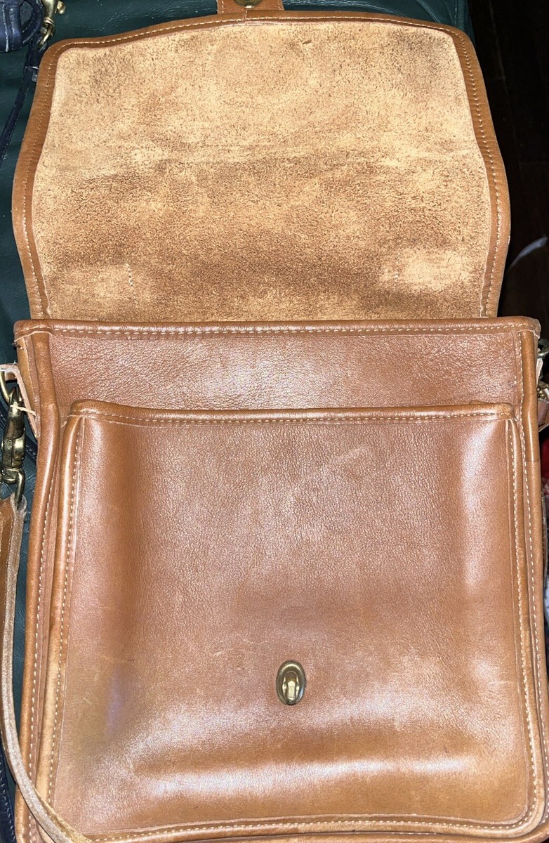 Vintage COACH Station Bag British Tan Glove Tanned Leather  display picture 2