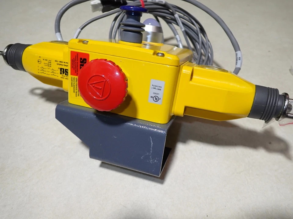 ER1032 CON AMBOS CABLES ARNÉS STI SEGURIDAD EMERGENCIA TIRADOR INTERRUPTOR NUEVO Foto 4 de 4