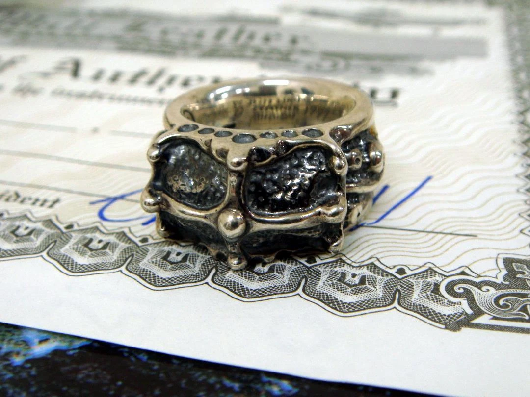 BWL Bill Wall Leather Old Crown Ring LTD | une3.net