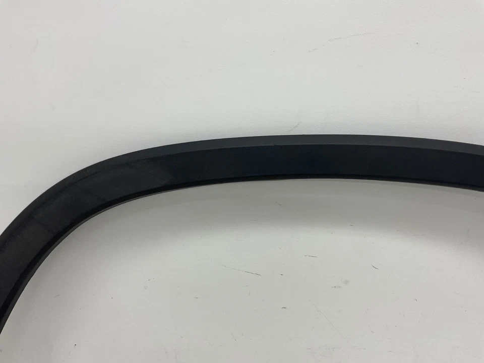 2018 2019 - 2023 Chevrolet Traverse Front Right Side Wheel Opening Molding OEM Foto 3 de 4