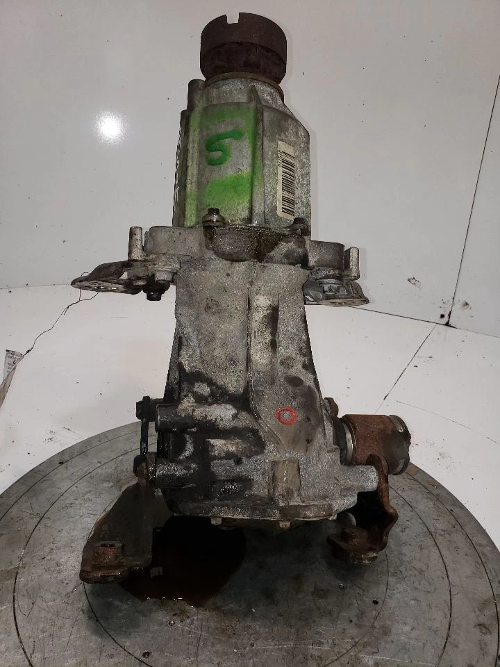 Carrier Rear Fits 10-19 TAURUS 1369058 - Image 2 of 4