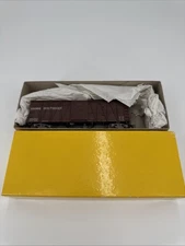 Accurail HO 4400 40' OB Boxcar Wood  Southern 10066