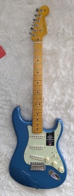 Fender American Professional Classic Stratocaster, Faded Lake Placid Blue w/Bag