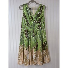 Talbots Petites Green Tan Leaf Print Fit Flare Dress 12P Surplice V-Neck Pleated