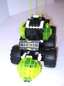 LEGO Space Blacktron II Spectral Starguider #6933  Complete