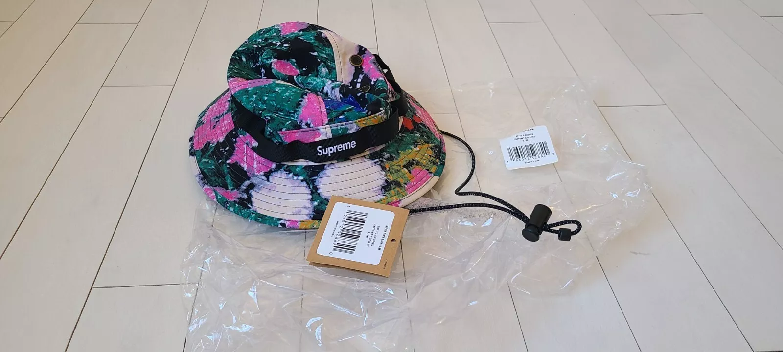 Supreme x North Face Trekking concasseur fleurs s/m avec étiquettes seau chapeau